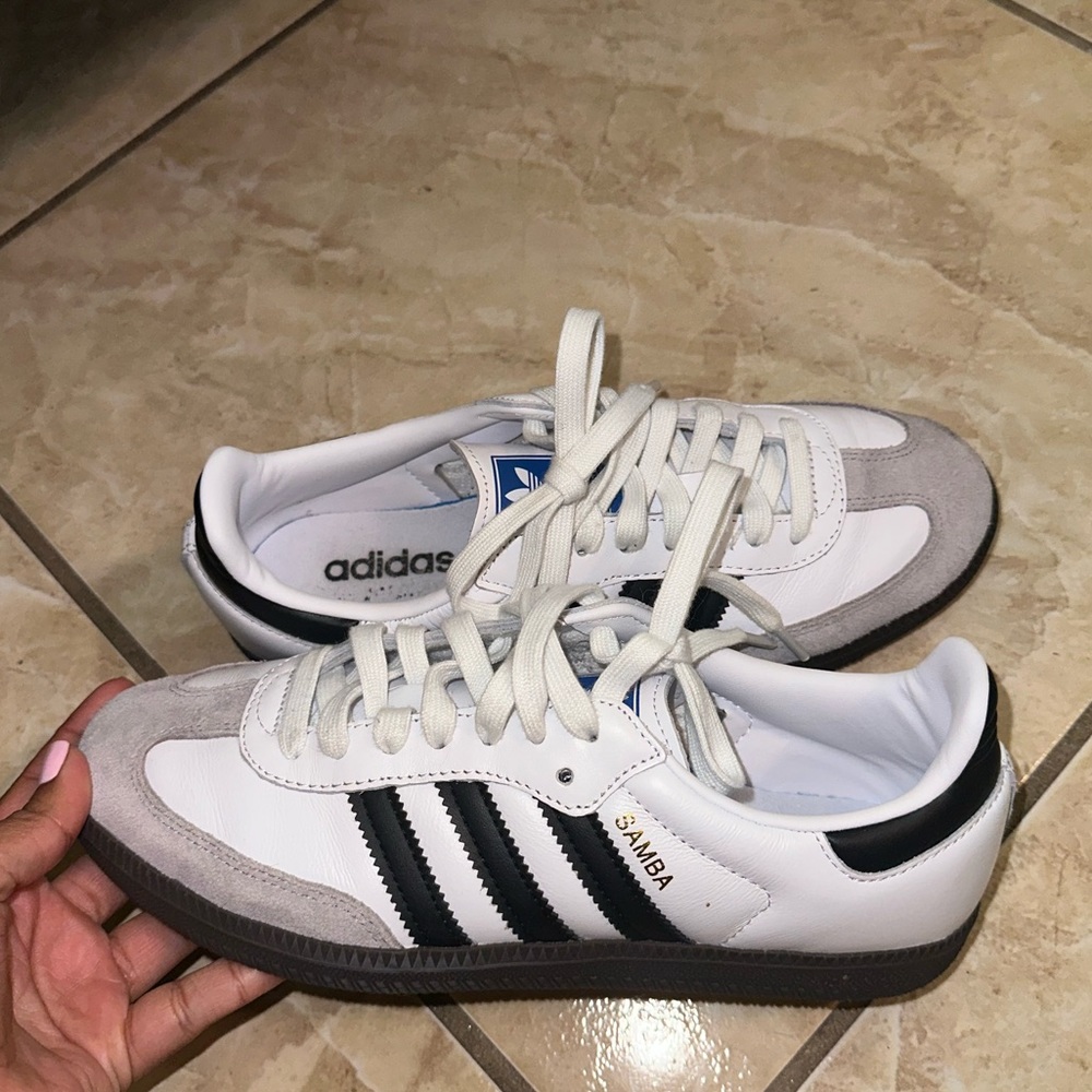 ADIDAS OG SAMBAS white shoe